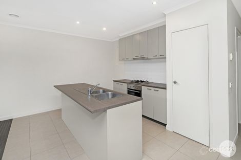 Property photo of 8 Swamp Gum Place Alfredton VIC 3350