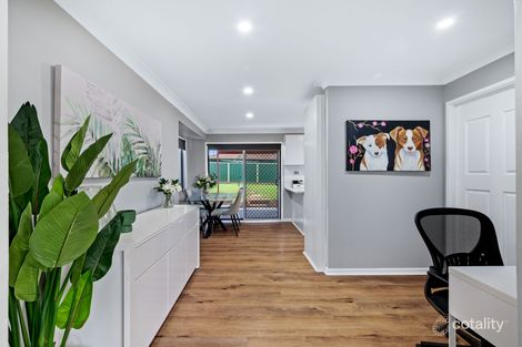 Property photo of 22 Harcourt Place Eagle Vale NSW 2558
