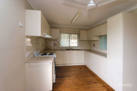Property photo of 2 Crystal Court Elliott Heads QLD 4670