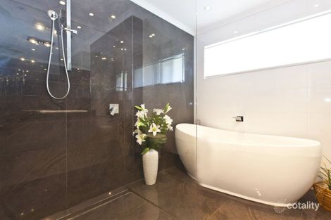 Property photo of 11 Diplacus Drive Palm Beach QLD 4221