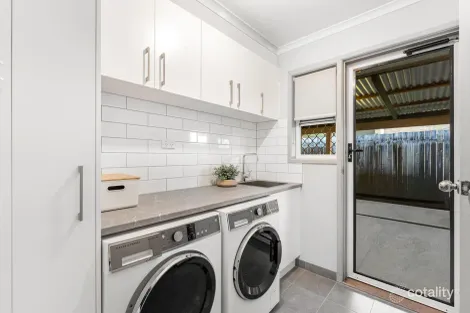 Property photo of 48 Coronation Road Boronia Heights QLD 4124