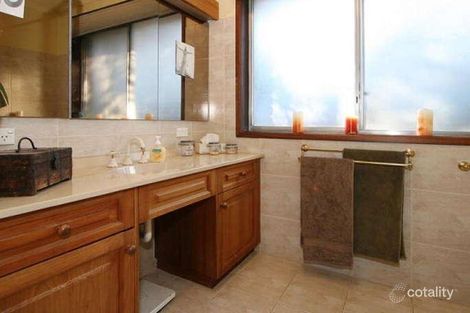 Property photo of 23 Athelstane Drive Ringwood North VIC 3134