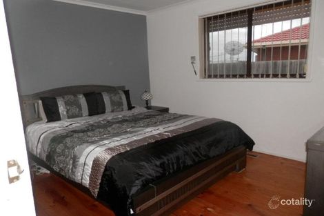 Property photo of 10 Hazeldene Street Meadow Heights VIC 3048