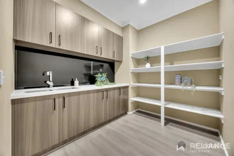 Property photo of 10 Lena Crescent Truganina VIC 3029