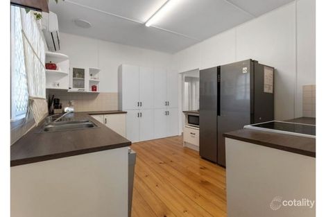 Property photo of 11 Fitzgerald Street North Ipswich QLD 4305