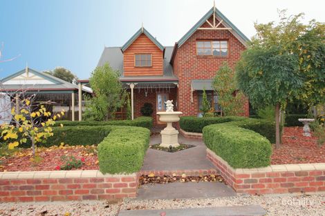 Property photo of 28 Saxby Drive Strathfieldsaye VIC 3551