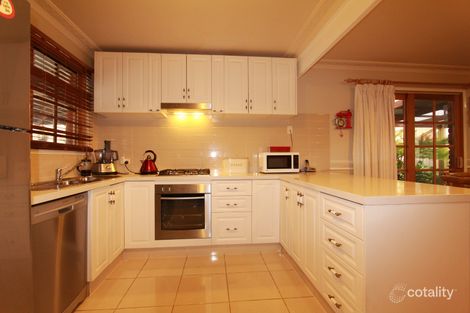 Property photo of 28 Saxby Drive Strathfieldsaye VIC 3551