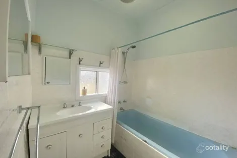 Property photo of 26 Grenfell Street Parkes NSW 2870