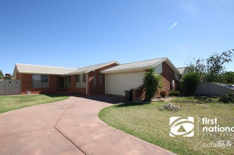 9 Bellbird Ave, Taylors Lakes, VIC 3038