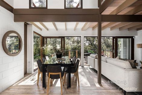 Property photo of 6 Jelbart Court Eltham VIC 3095