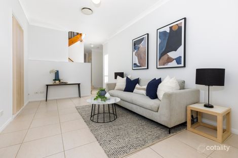 Property photo of 1/8 Varndell Place Dundas Valley NSW 2117