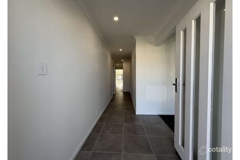 Property photo of 17 Alpine Street Chambers Flat QLD 4133