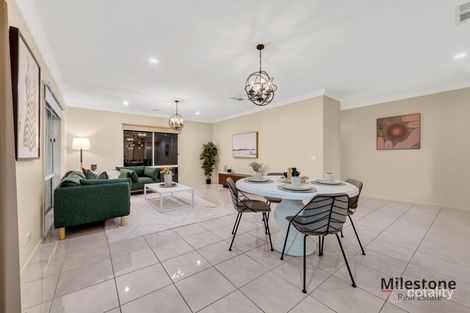 Property photo of 46 Jamieson Way Berwick VIC 3806