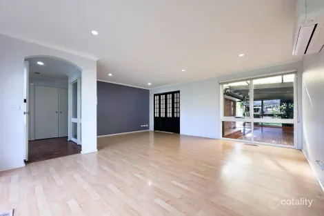 Property photo of 29 Cuthbert Drive Mill Park VIC 3082