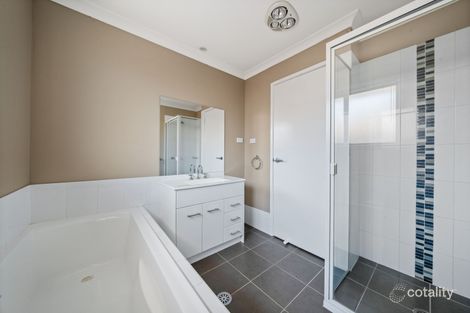 Property photo of 33 Greenman Street Macgregor ACT 2615