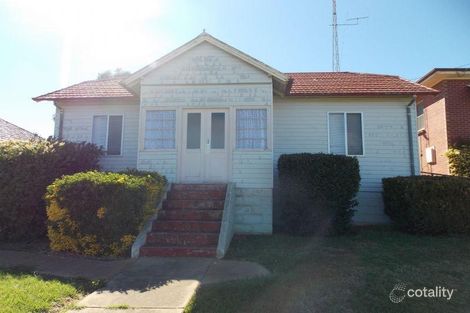 6 Main St, Young, NSW 2594