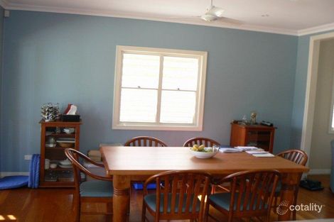 Property photo of 6 Carlton Terrace Wynnum QLD 4178