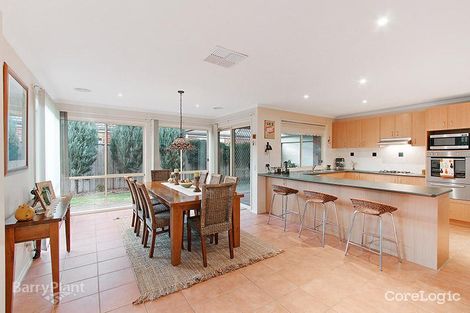 Property photo of 27 Marsh Grove Berwick VIC 3806