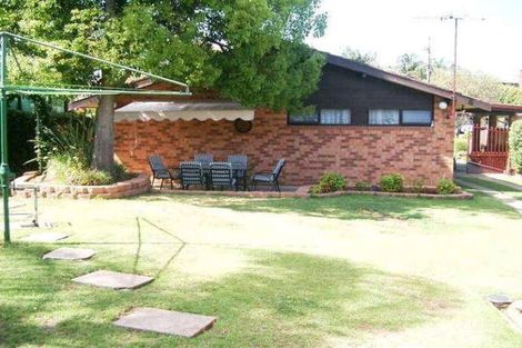 Property photo of 27 Jacaranda Drive Georges Hall NSW 2198