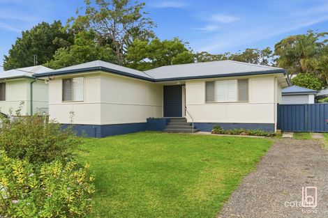 15 Catherine St, Mannering Park, NSW 2259
