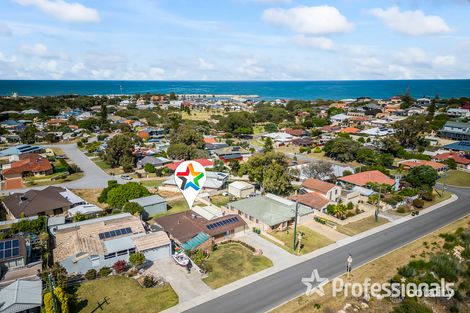 Property photo of 32 Damepattie Drive Two Rocks WA 6037