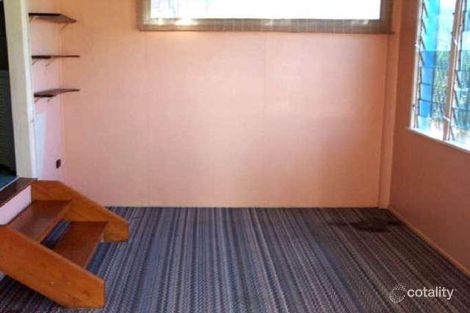 87 Taylor St, Tully Heads, QLD 4854