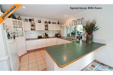 Property photo of 9 Cardwell Court Meadowbrook QLD 4131