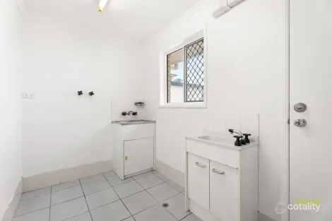 Property photo of 1 Jacobsen Outlook Urraween QLD 4655