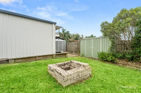 Property photo of 1 Jacobsen Outlook Urraween QLD 4655