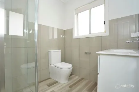 Property photo of 8A Davidson Place Griffith NSW 2680