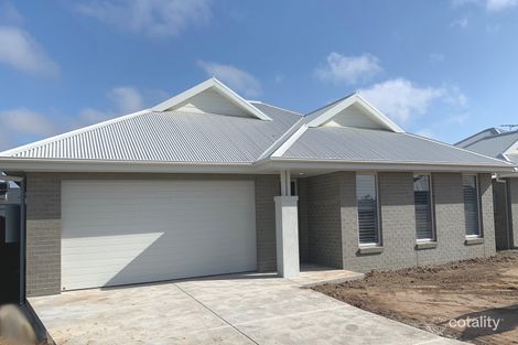 Property photo of 2/149 Birchgrove Crescent Thurgoona NSW 2640