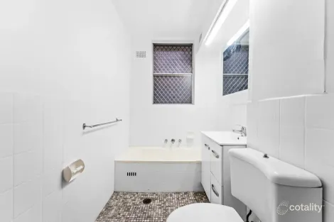 Property photo of 13/17-19 Phillip Street Roselands NSW 2196