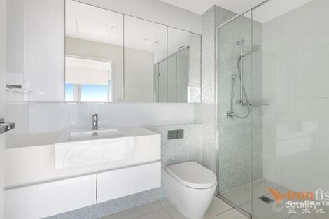 Property photo of 1602/231-245 Harbour Esplanade Docklands VIC 3008