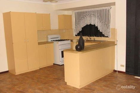 Property photo of 3 Mangini Court Boulder WA 6432