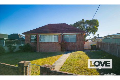 Property photo of 7 Allard Street Redhead NSW 2290