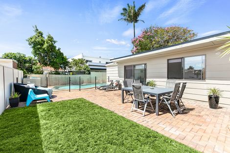 Property photo of 8 Carinya Avenue Brighton-Le-Sands NSW 2216