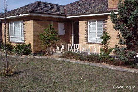 Property photo of 8 French Court Watsonia VIC 3087