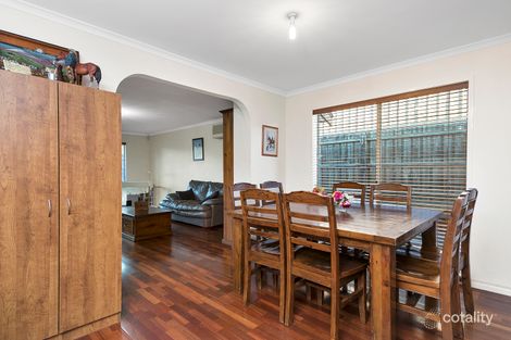 Property photo of 6 Fleming Close Endeavour Hills VIC 3802
