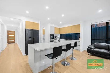 Property photo of 27 Inverloch Avenue Clyde VIC 3978