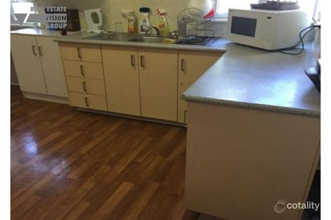 Property photo of 19 West Street Bluff QLD 4702
