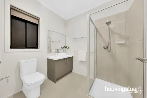 Property photo of 7 Ballanoma Green Epping VIC 3076