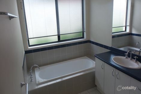 Property photo of 20 Hibiscus Place Bomaderry NSW 2541