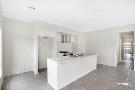 Property photo of 810 Eynesbury Road Eynesbury VIC 3338