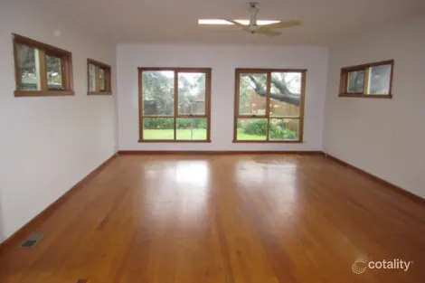 Property photo of 13 Moorookyle Avenue Hughesdale VIC 3166