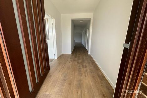 Property photo of 3 Rathberry Circuit Clyde North VIC 3978