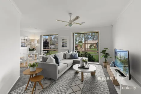 Property photo of 12 Bernard Court Narre Warren South VIC 3805