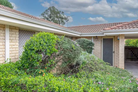 2/18 Lathwell St, Armadale, WA 6112