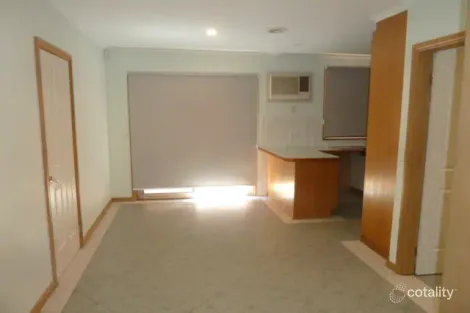 Property photo of 8 Yallop Court Keilor East VIC 3033