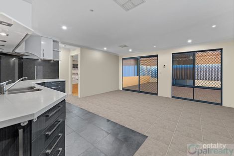 Property photo of 5 Brookeby Heights Leda WA 6170