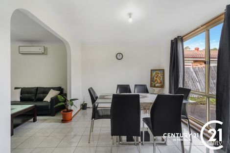 Property photo of 10 Stockdale Crescent Abbotsbury NSW 2176